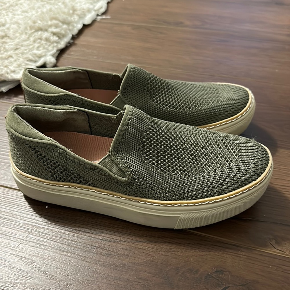 Dr Scholls Be Free Shoe. Size 6